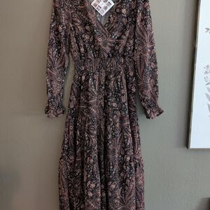 Elegant Paisley Print Dress